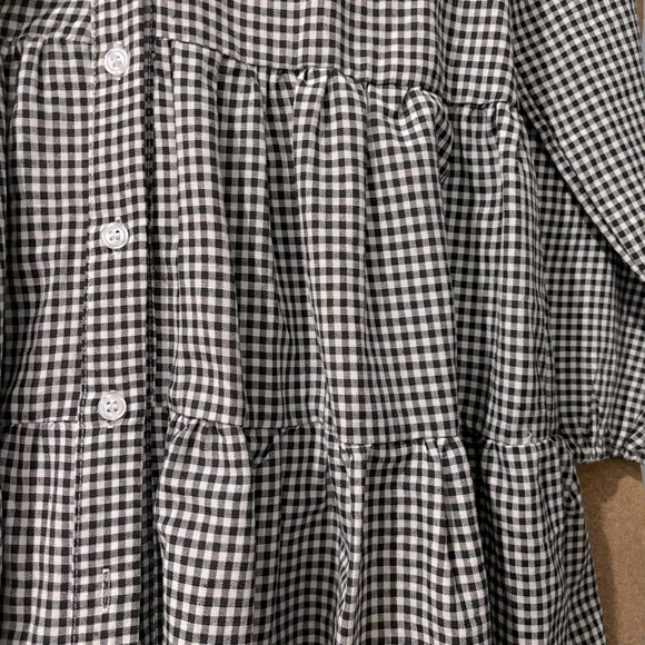 Black & White Gingham Pattern Button-up Tiered Mini Dress - Picture 4 of 7